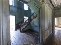 staircase / drayton hall